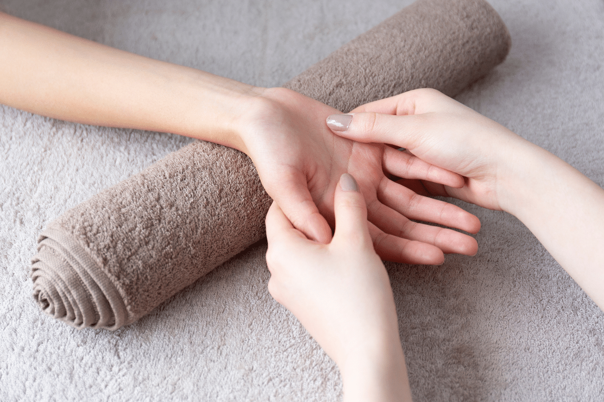 hand reflexology 